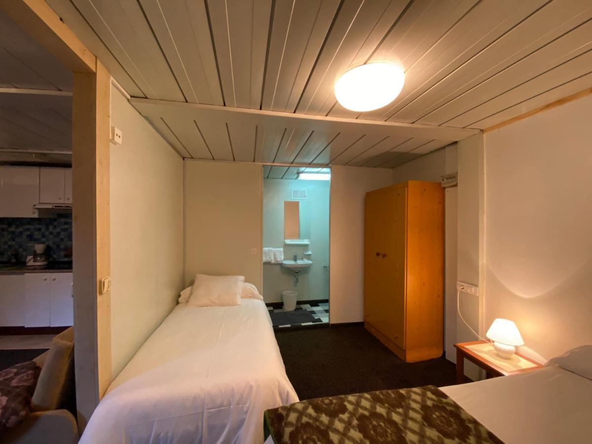 Pension Compostela Inn Cacheiras Exteriér fotografie